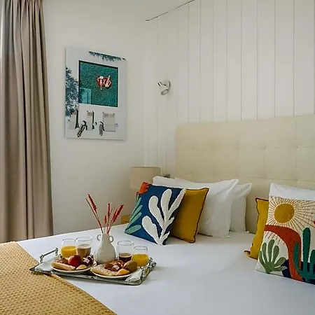 Otel Tour De Nesle Vieux Port 3 Etoiles La Rochelle (Charente-Maritime)
