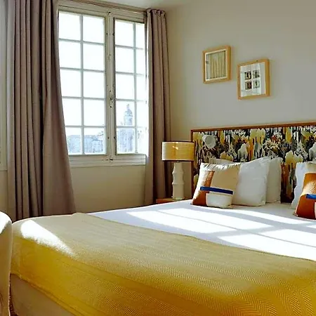 Tour De Nesle Vieux Port 3 Etoiles Otel 3*