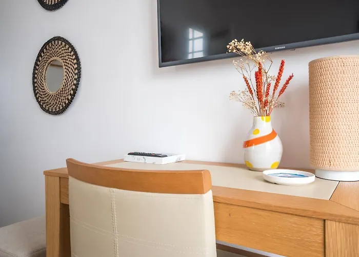 Tour De Nesle Vieux Port 3 Etoiles La Rochelle (Charente-Maritime)