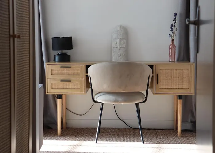 Tour De Nesle Vieux Port 3 Etoiles Hotel La Rochelle (Charente-Maritime)