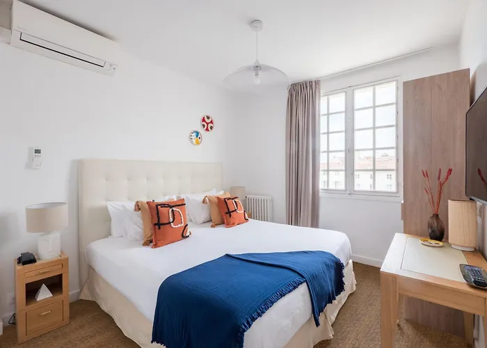 Tour De Nesle Vieux Port 3 Etoiles Hotel 3*