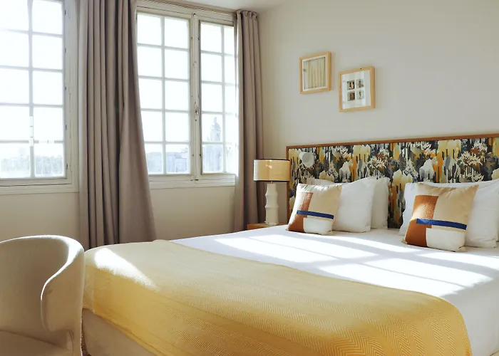 Hotel Tour De Nesle Vieux Port 3 Etoiles